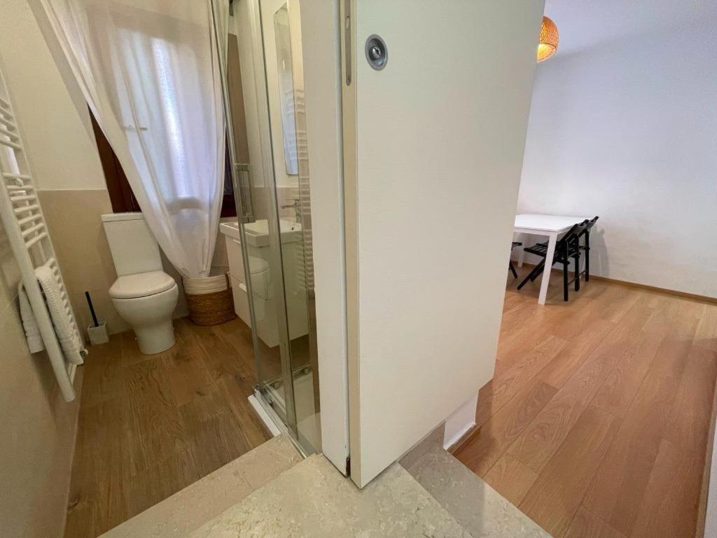 Casa Vacanze Giorgetta Palazzina Privata Di Due Piani 키오자 외부 사진